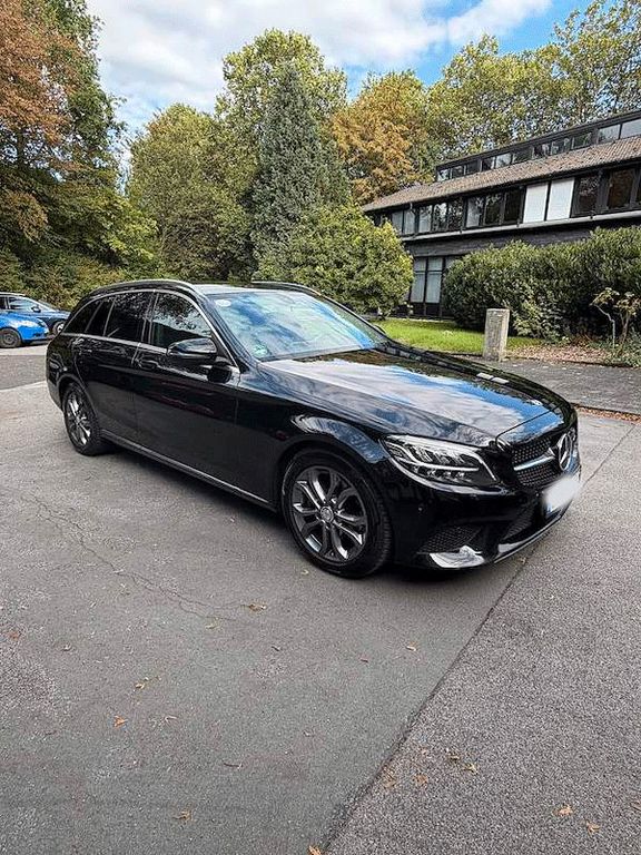 Image of Mercedes-Benz C 220