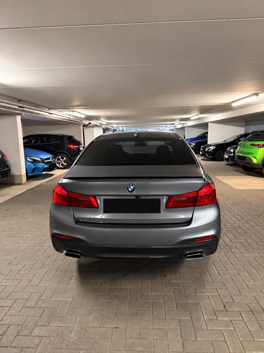 BMW 530e iPerformance - M-Paket - HUD - H&K - Leder