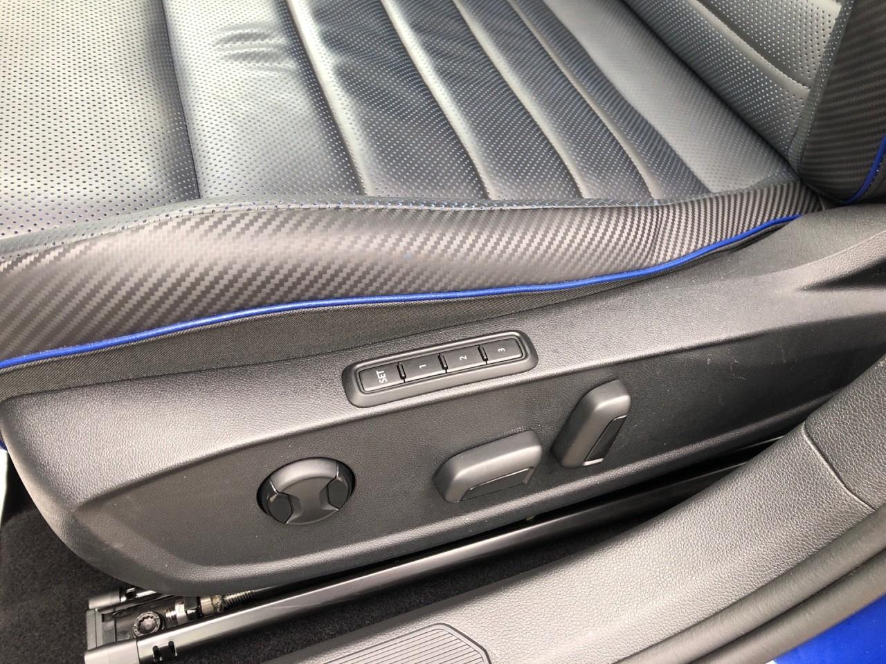 Volkswagen Golf VIII R 2.0 TSI DSG 4Motion+LEDER+PANO+AKRA, миниатюра 7