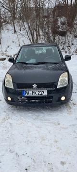 Suzuki Swift 1.3 Snow 4x4  tüv neu  - Suzuki Swift Snow mit Benzin-Antrieb