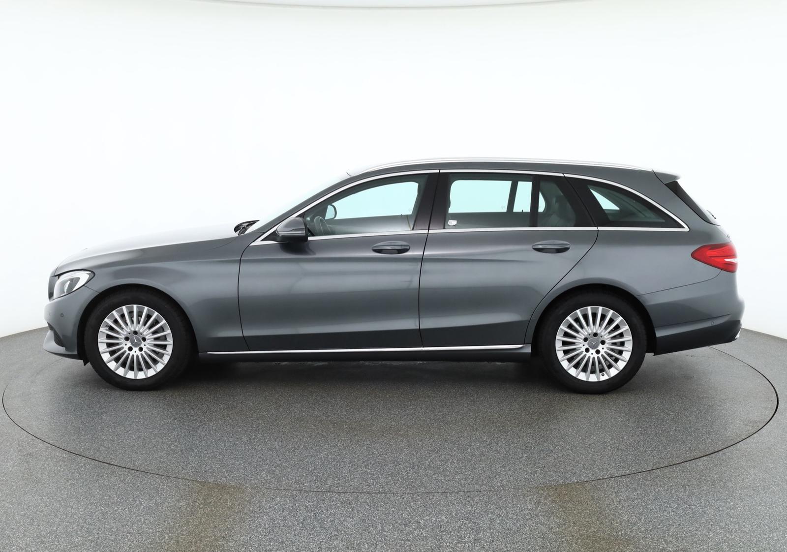 Mercedes-Benz C180 T CGI Avantgarde LED Navi Sitzheizung PDC