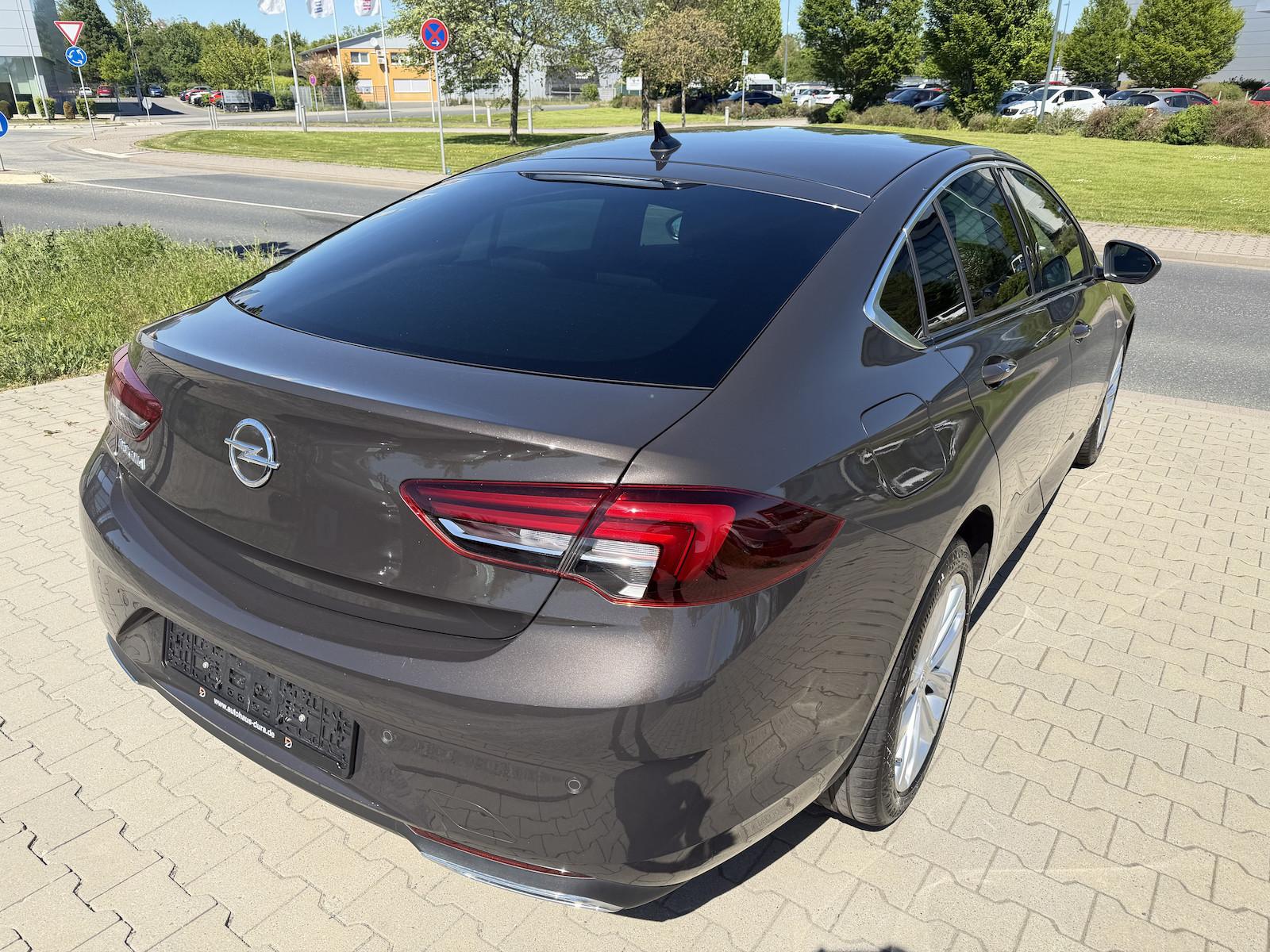 Opel Insignia 2.0 D Business Elegance Aut. Navi+Led