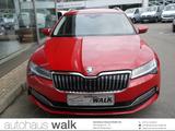 Skoda Superb Combi 2.0 TDI DSG 4x4 Style NAVI/Canton/R - rote Skoda Superb