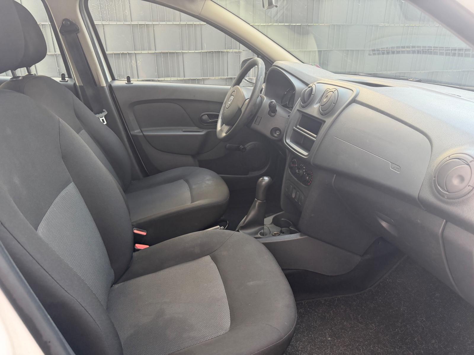 Dacia Logan 2015 — photo 7