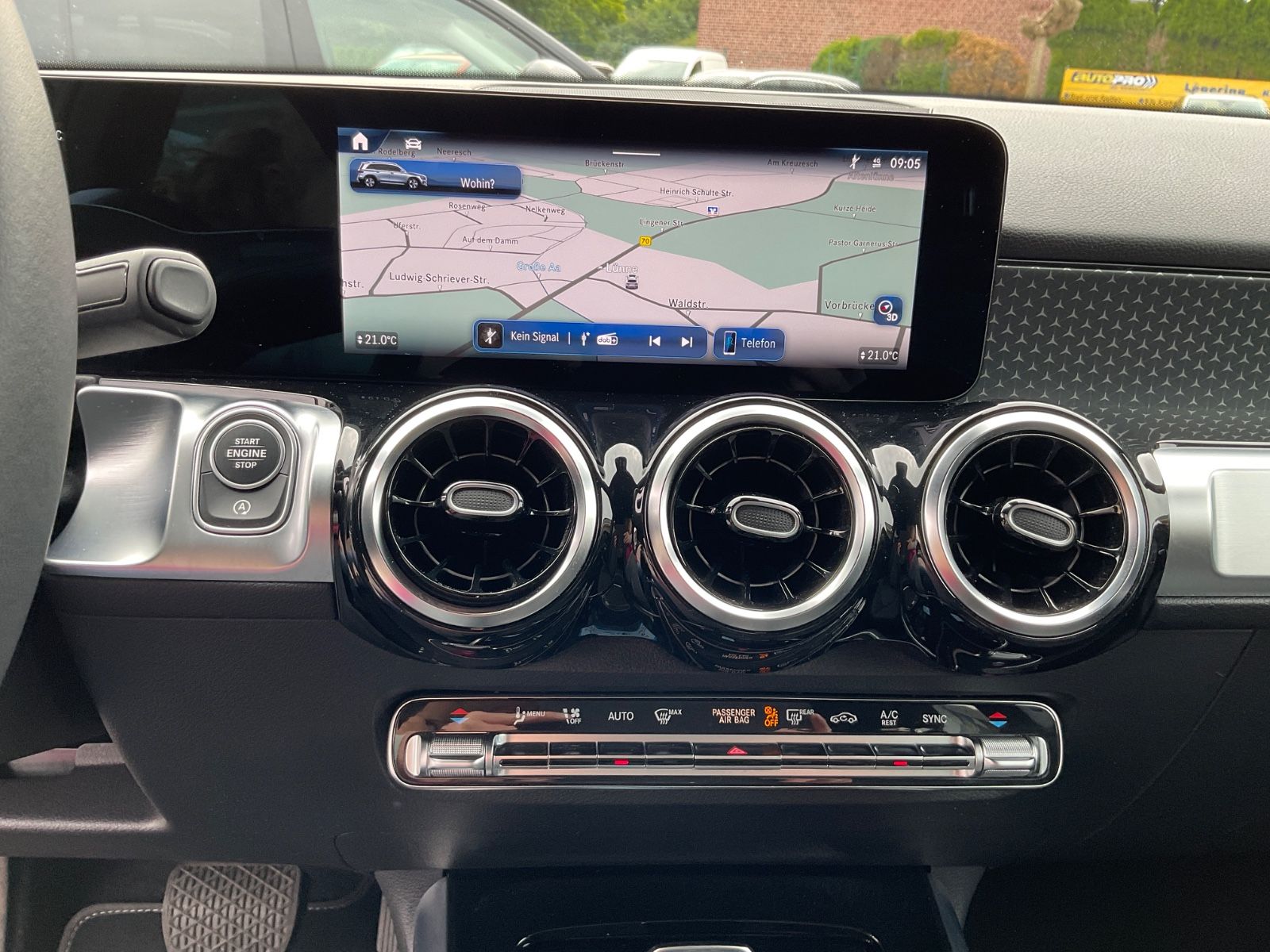 Fahrzeugabbildung Mercedes-Benz GLB 200 DCT,Navi,AHK,Distronic,Kamera,LED