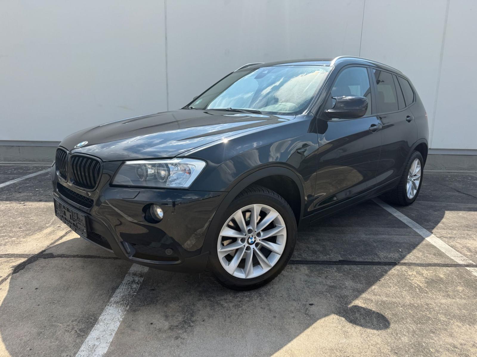BMW X3 xDrive20d*RFK*Leder*AHK*Tempomat*TOP