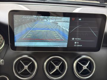 Mercedes-Benz A 220 d Urban*SPORT*NAVI*APPLE*KAMERA*1.HAND