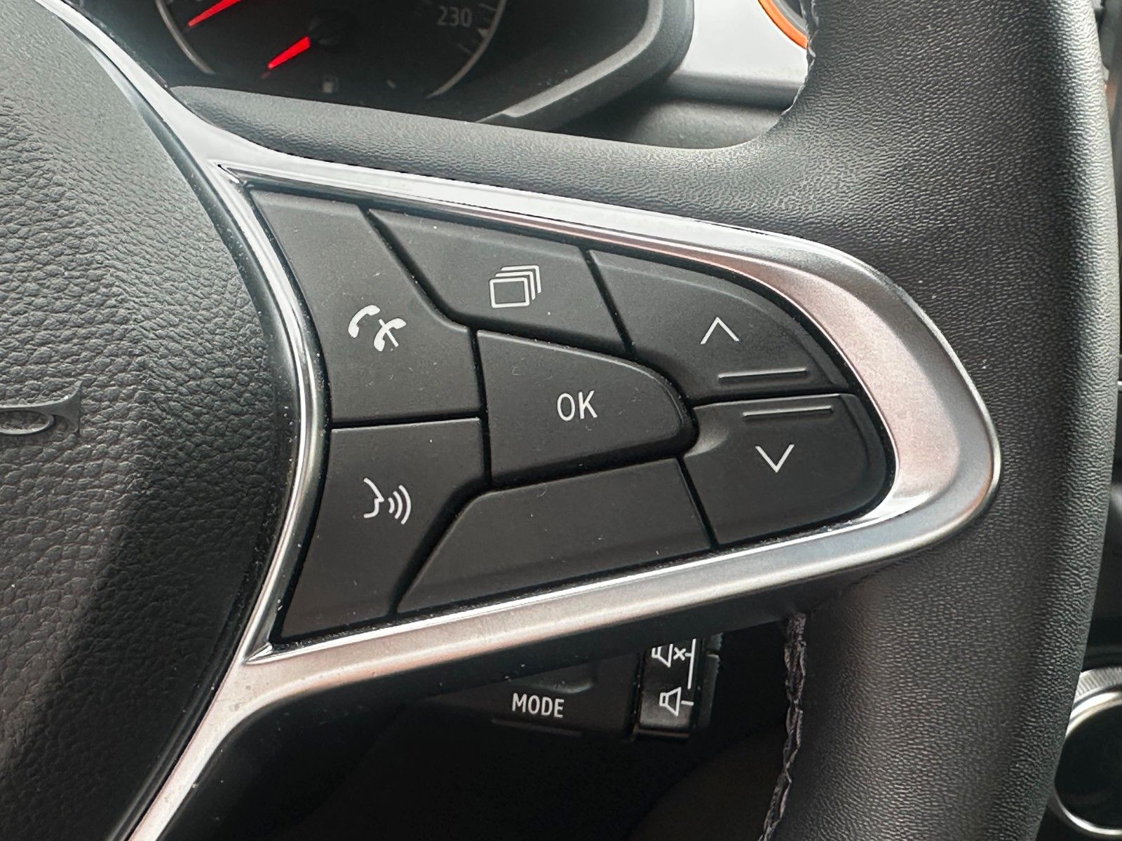 Fahrzeugabbildung Renault Captur II Navi / Klimaautomatik / Top