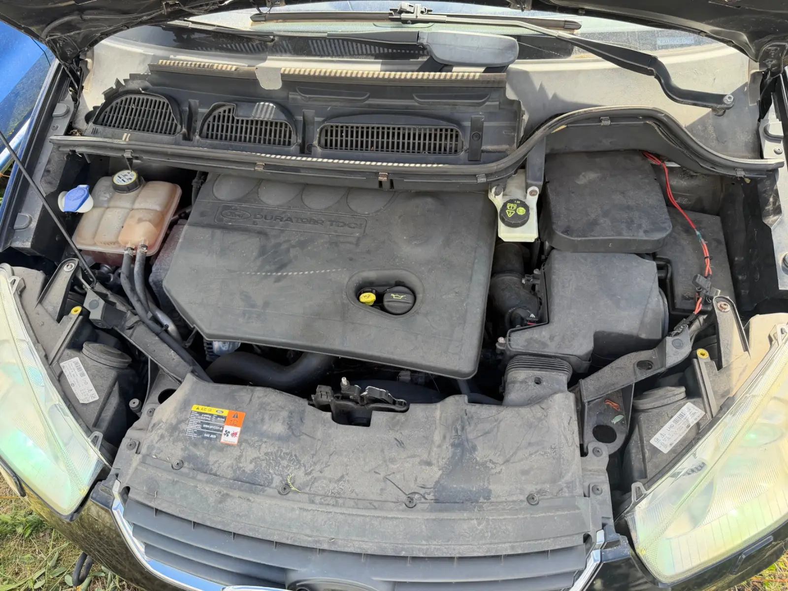 Ford C-MAX 2009 — photo 21