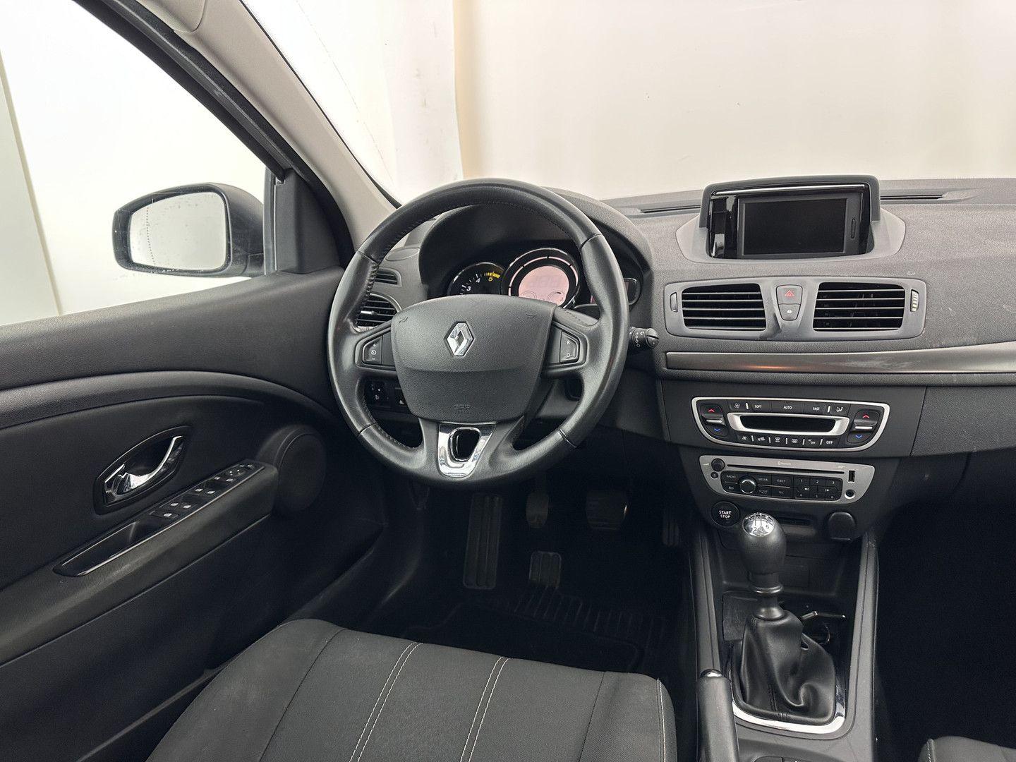 Renault Megane 2013 — photo 7