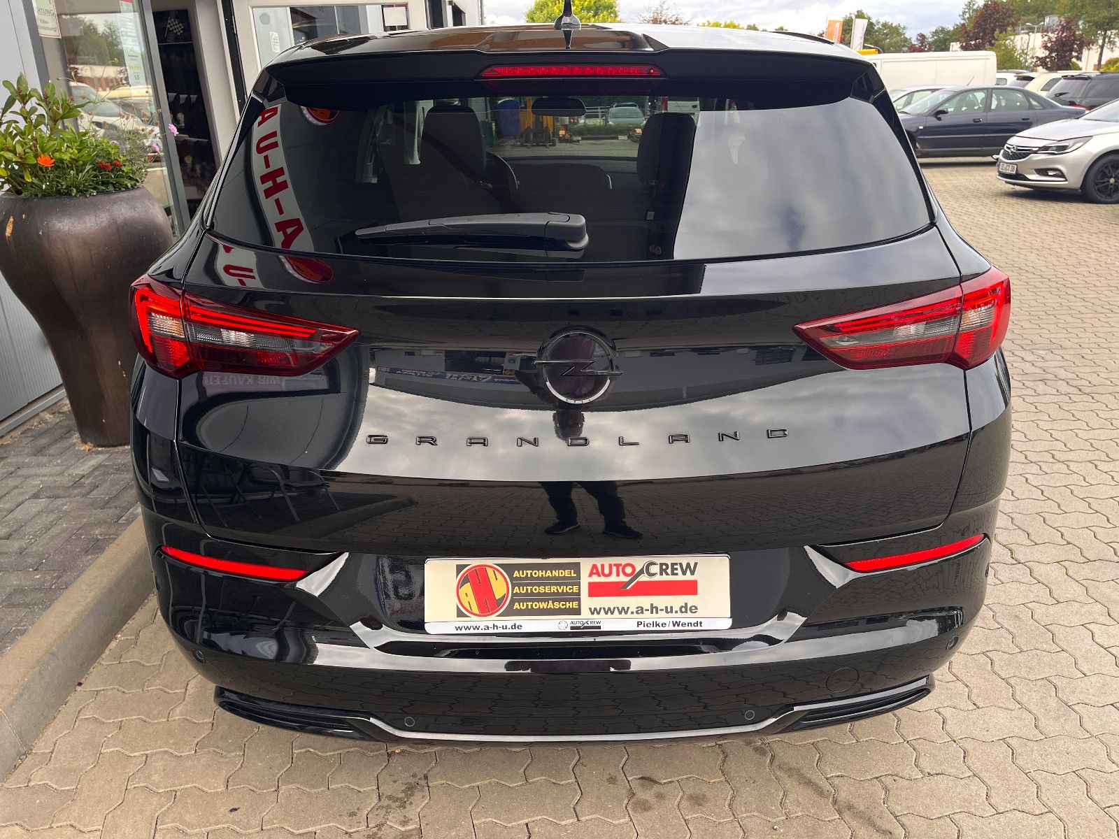 Fahrzeugabbildung Opel Grandland GS-Line 1.2 Automatik