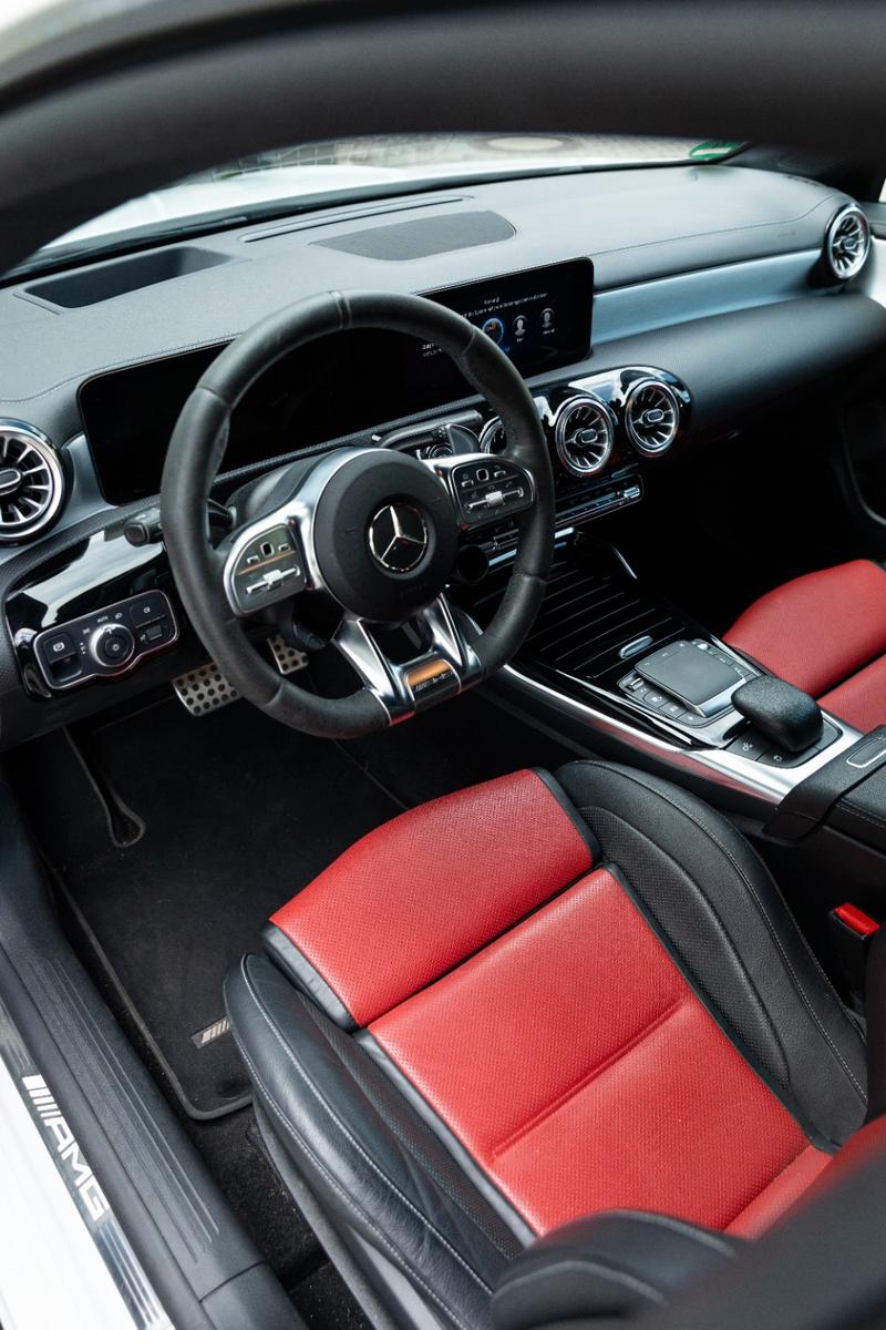 Mercedes-Benz CLA 35 AMG Shooting Brake 4Matic Vollausstattung