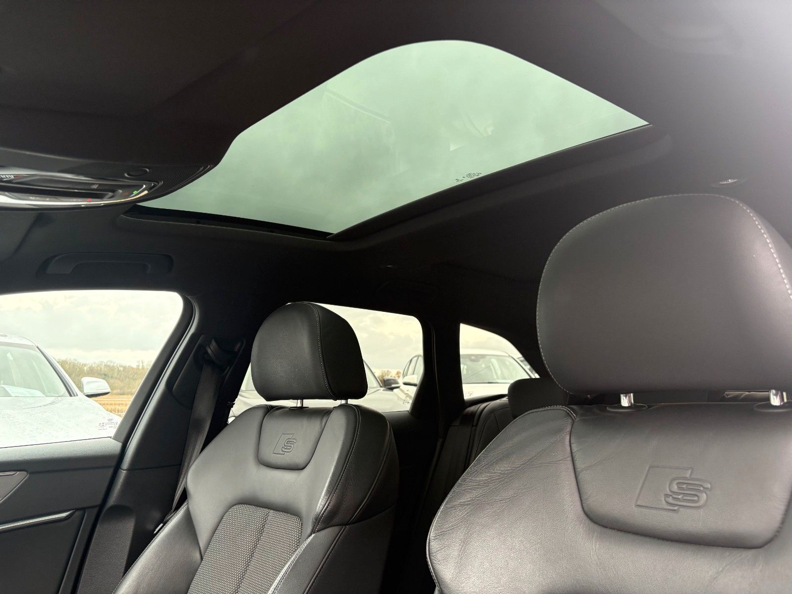 Fahrzeugabbildung Audi A6 Avant 45 TDI quattro S LINE SPORT PLUS LED PA