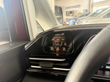 Volkswagen Caddy Maxi eHYBRID DSG STYLE LED ACC KAM 7SITZ