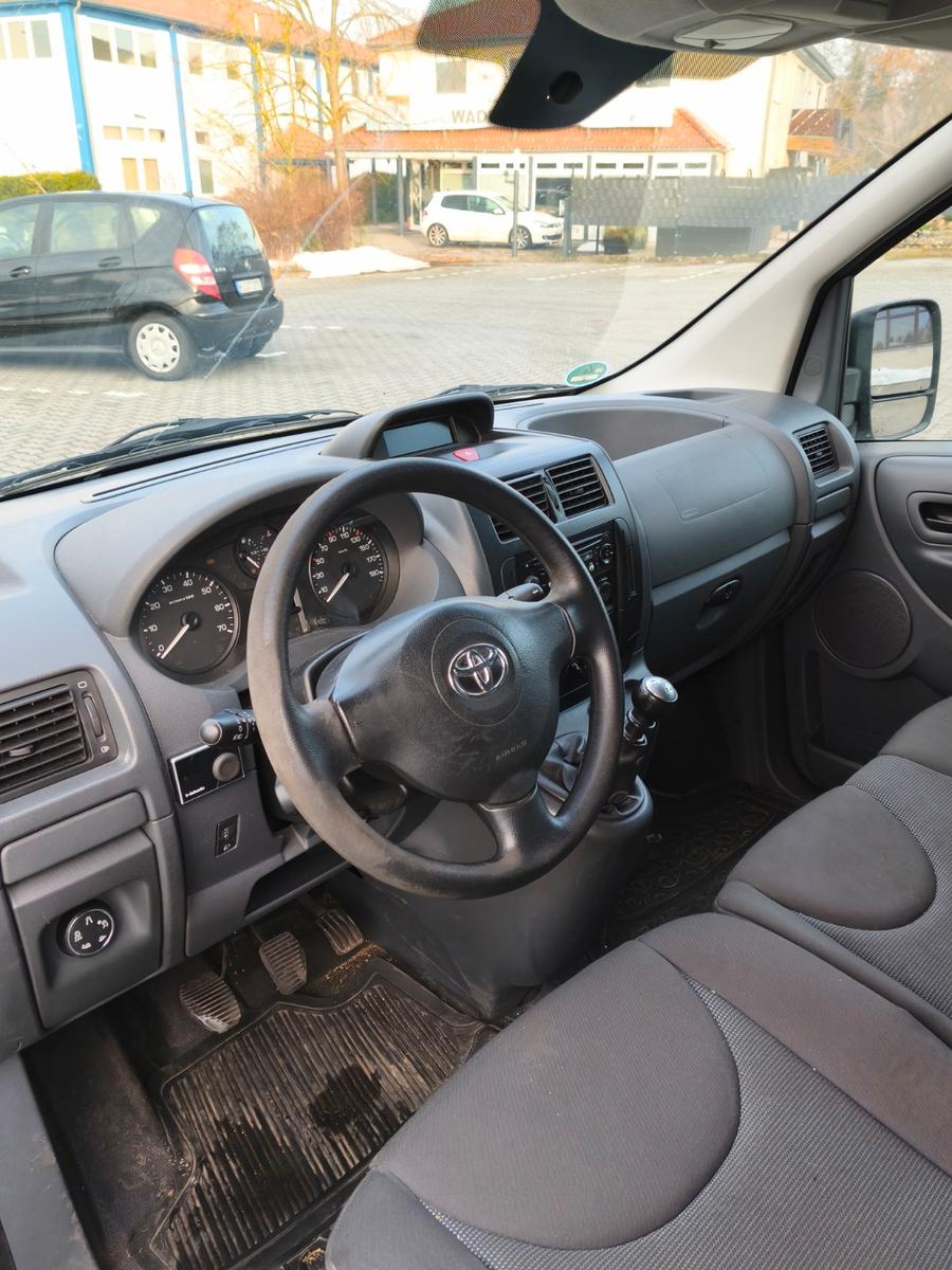 Toyota Proace Kasten Werkstattausbau + Standheizung