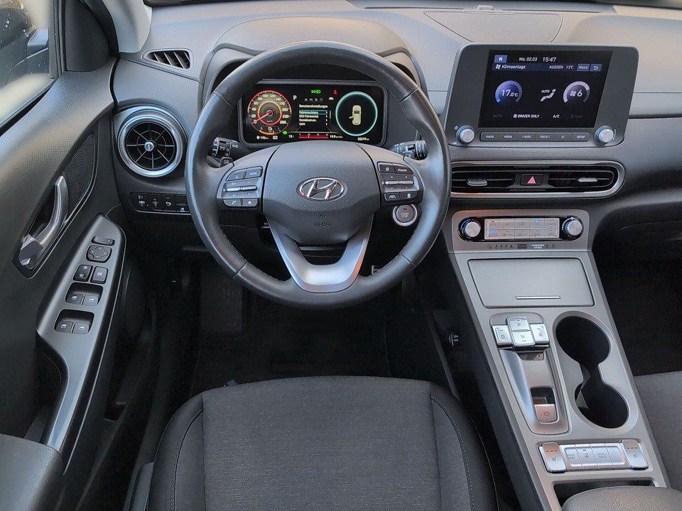 Fahrzeugabbildung Hyundai KONA EV 39kWh SELECT 11kW-OBC !GARANTIE-05.2030!