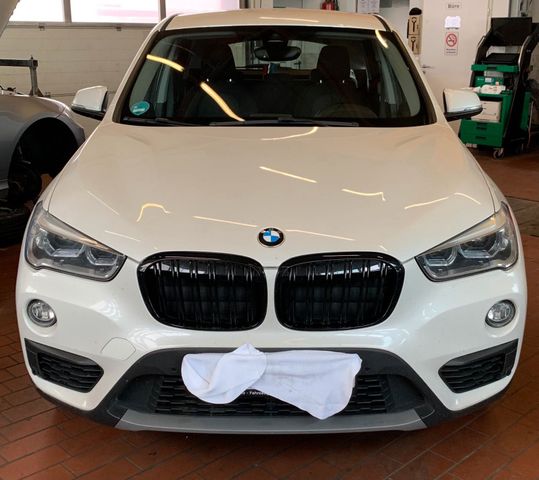 BMW Bmw x1 18d sDrive in Perlenweiss