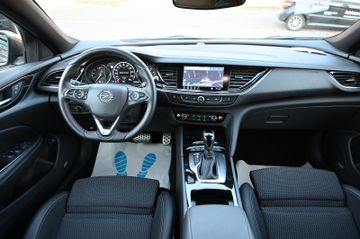 Opel Insignia - 10