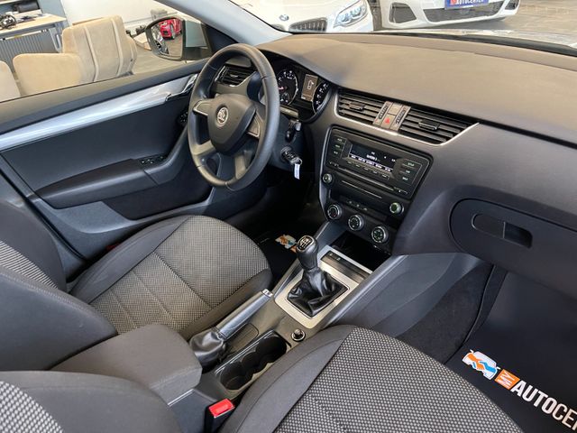 MYAUTOCENTER – Gebraucht- und Jahreswagen mit Werkstattservice in Pfaffenhofen Skoda Octavia Combi Ambition *2. Hand*Klima*PDC*Radio*