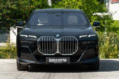 BMW 740 – 2 / 30