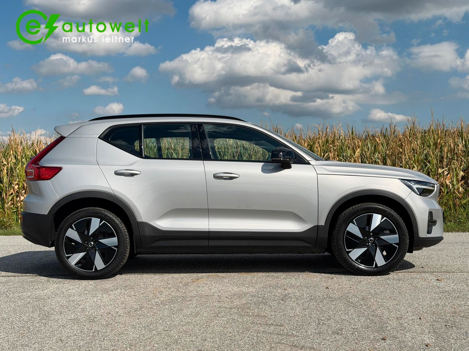 Volvo XC40 Plus Extended Range 82kWh Twin Pilot RFK imagem 3