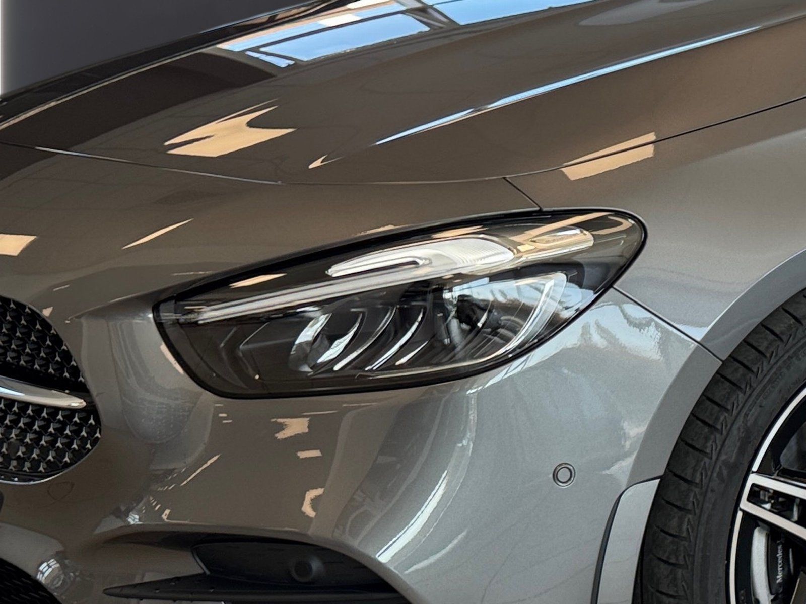 Fahrzeugabbildung Mercedes-Benz B 200 AMG*Totwinkel*Night*LED*Kamera*Easy-Pack*
