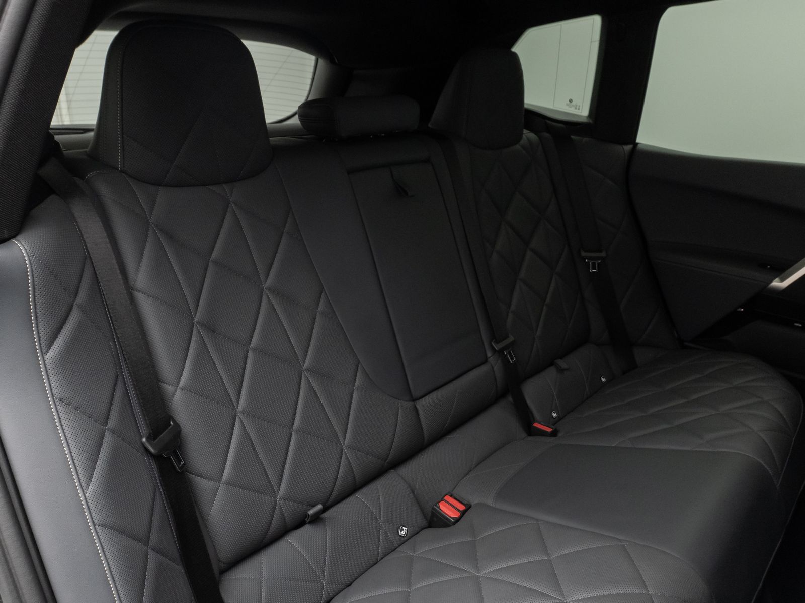 Fahrzeugabbildung BMW iX xD40 Panorama 360°DAB H/K Laser ACC AHK Sport