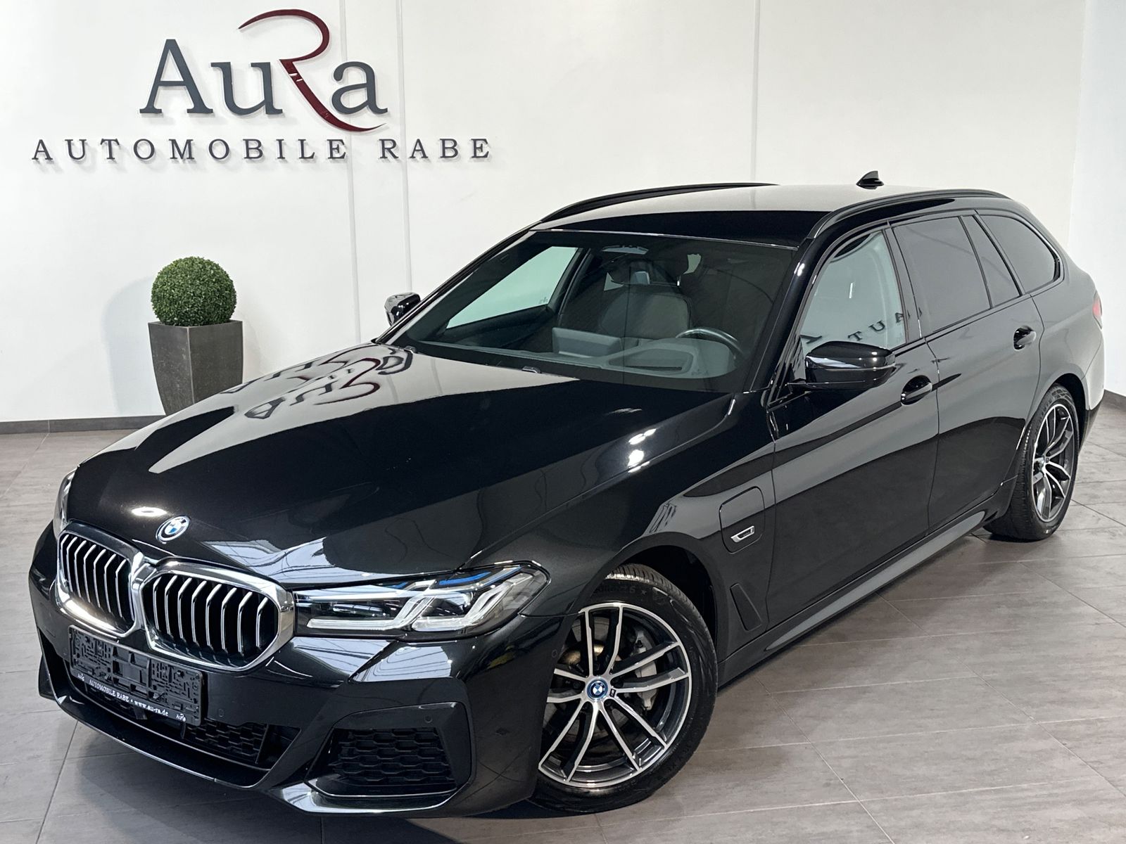 BMW 530 e Touring M-Sport NAV+LED+HUD+KAMERA+18ZO