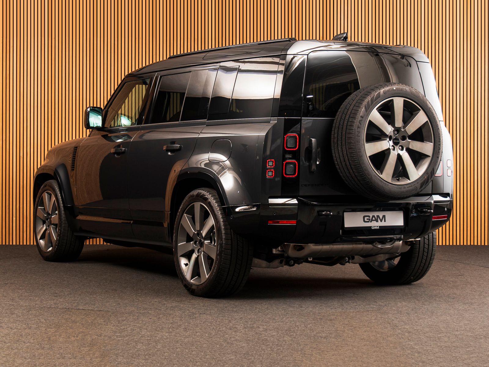 Land Rover Defender 110 X-Dynamic HSE P300e MY26-PANO-22" imagem 3