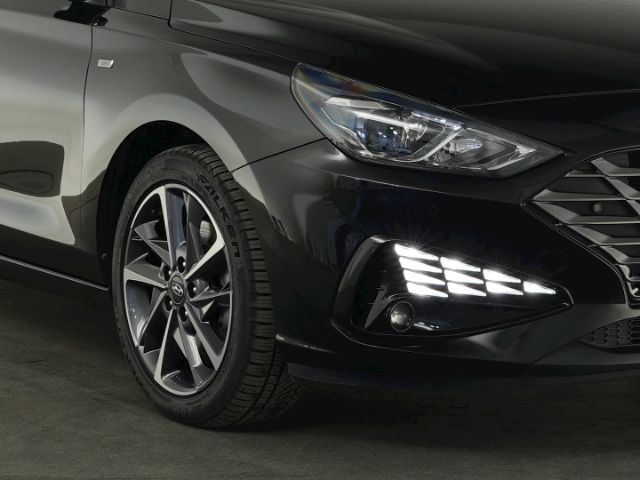 i30cw T-GDi TREND 48V+AHK+NAVI+RÜCKFAHRKAMERA+SI