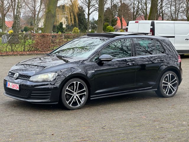 Volkswagen Golf 7 GTD*PANO*LEDER*DYNAUDIO*Bi-XENON*NAVI