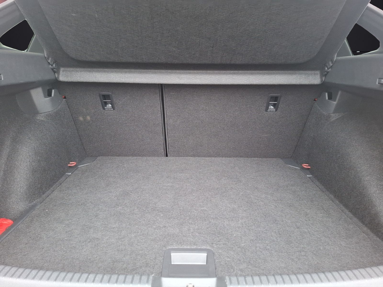 Fahrzeugabbildung Volkswagen Taigo Move DSG Matrix Navi ACC RFK SHZ AID