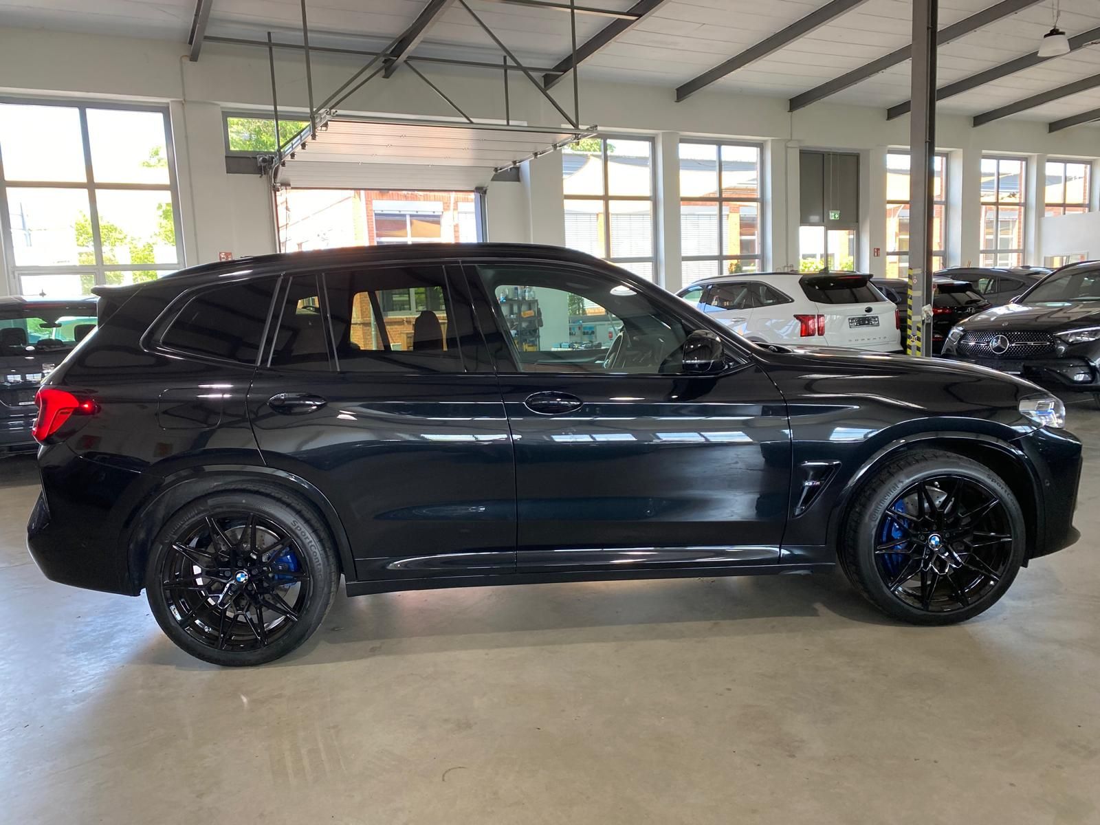 Fahrzeugabbildung BMW X3 M Competition/Leder Rot/Laser/Pano/HUD/H&K/