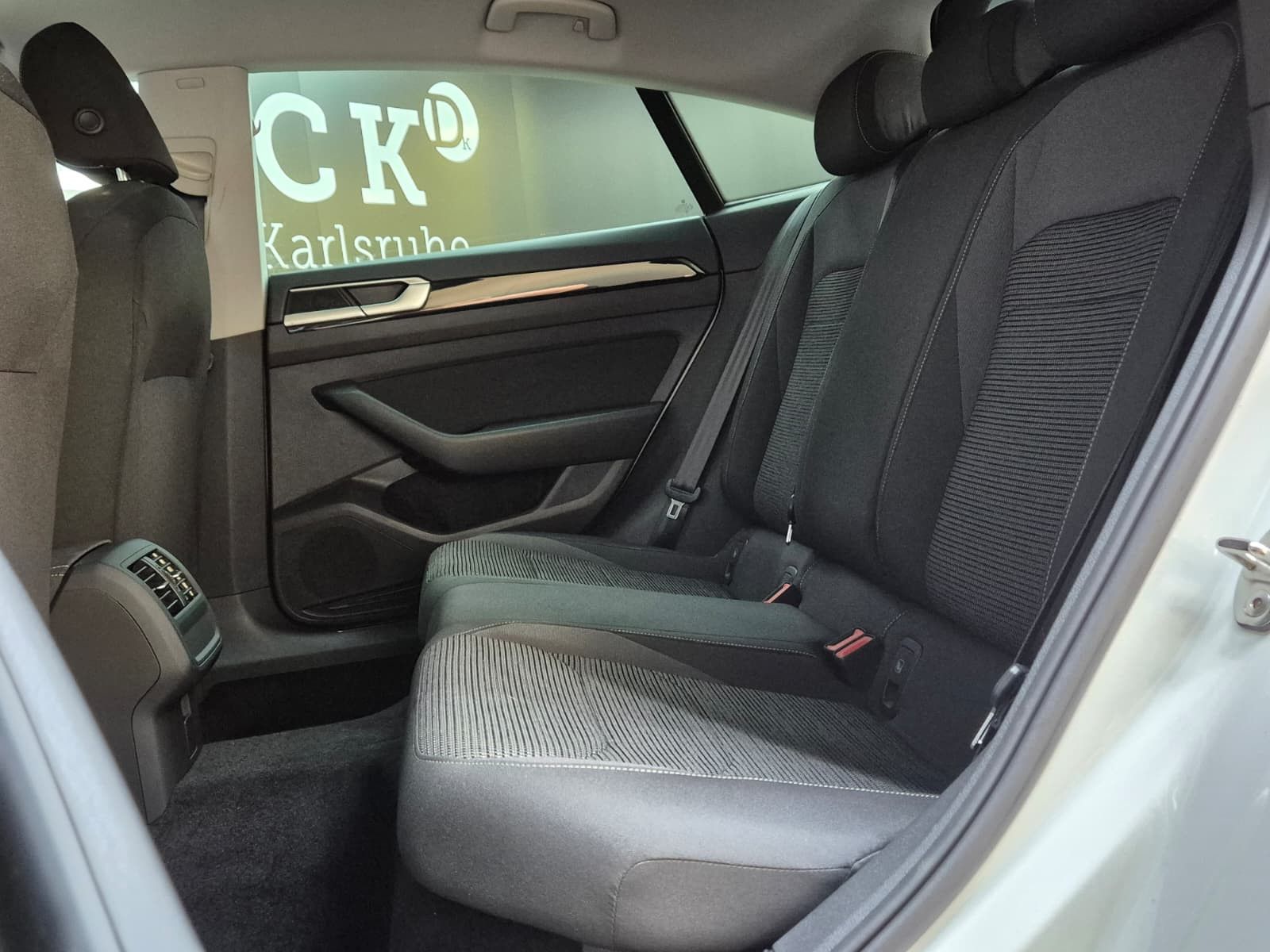 Fahrzeugabbildung Volkswagen Arteon 2.0 TDI DSG >VIRTU+NAVI+SHZ+LED+PDC+ACC+