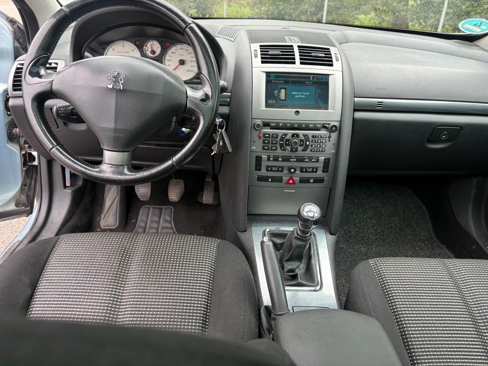 Peugeot 407 2004 — photo 15