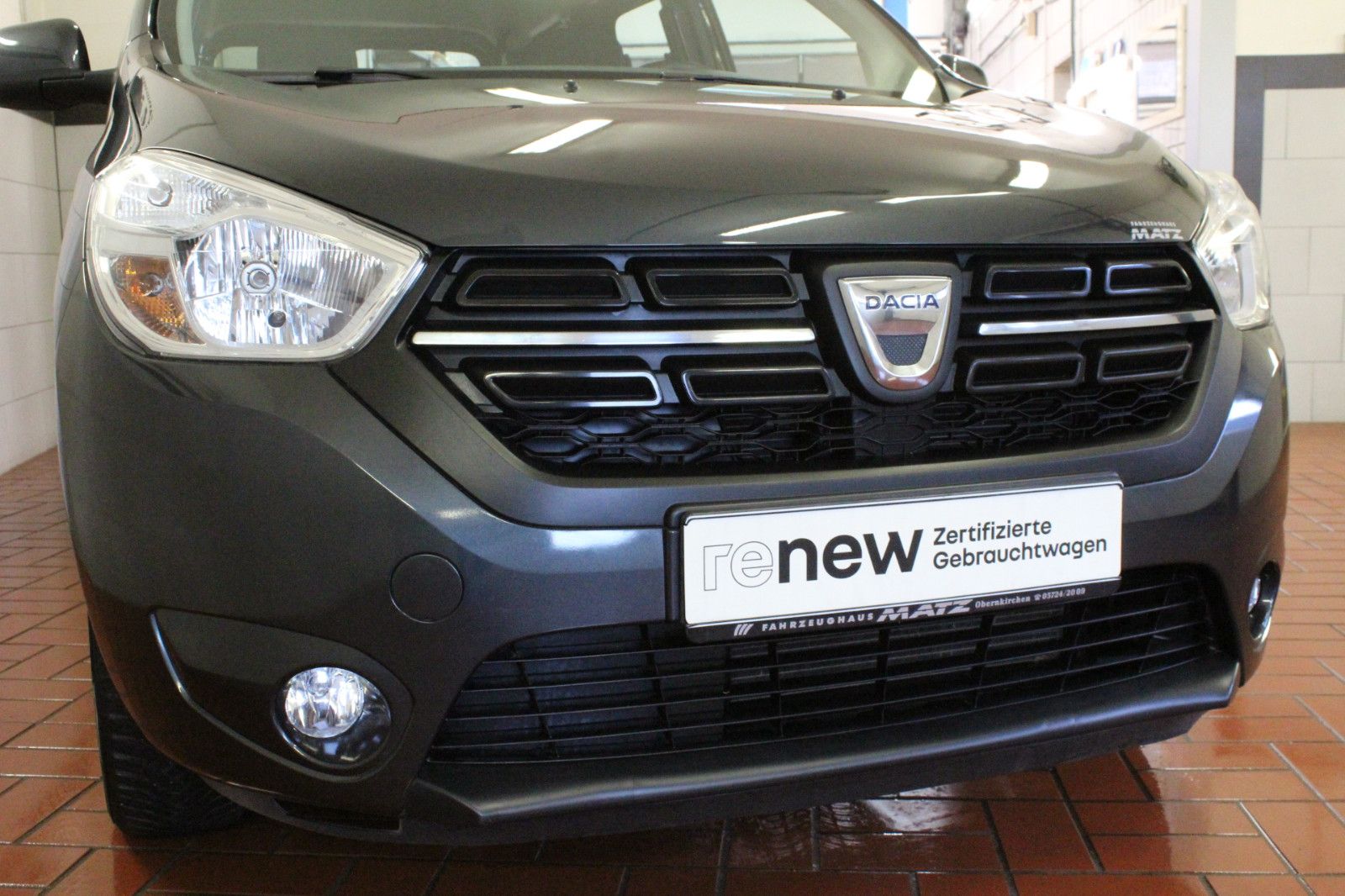 Fahrzeugabbildung Dacia Dokker 1.6 SCe 100 Laureate *Allwetterreifen*
