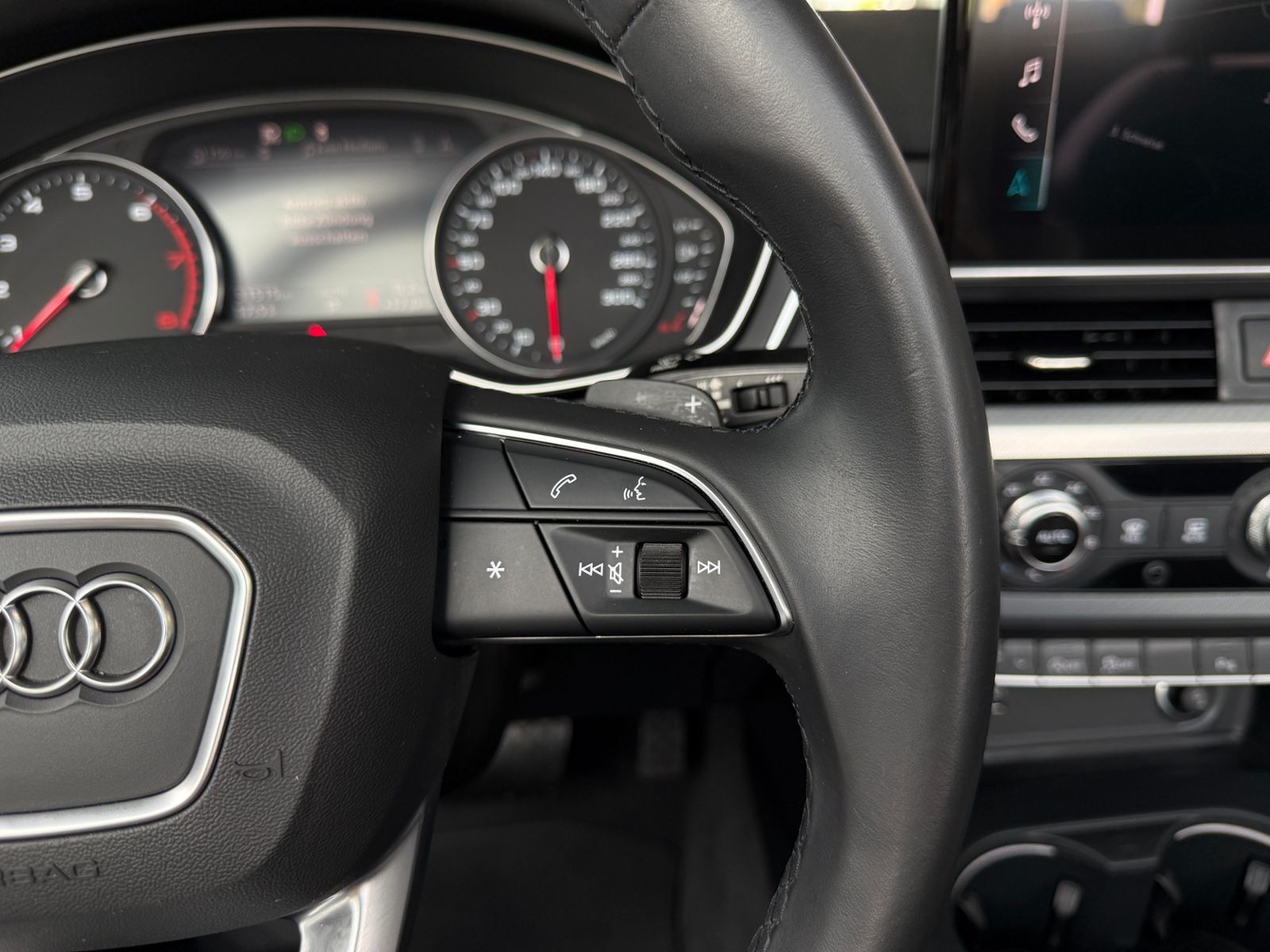Fahrzeugabbildung Audi A5 Cabrio advanced 40 TFSI S tronic MATRIX KAM