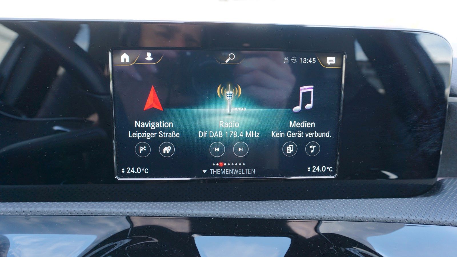 Fahrzeugabbildung Mercedes-Benz A 200 AMG Line,Navi, Keyless,Night-Pak,Panorama
