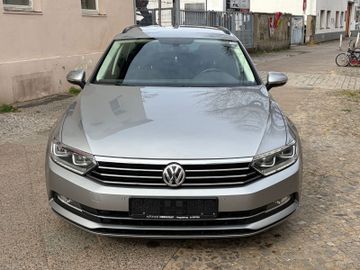 Volkswagen Passat Variant - 2