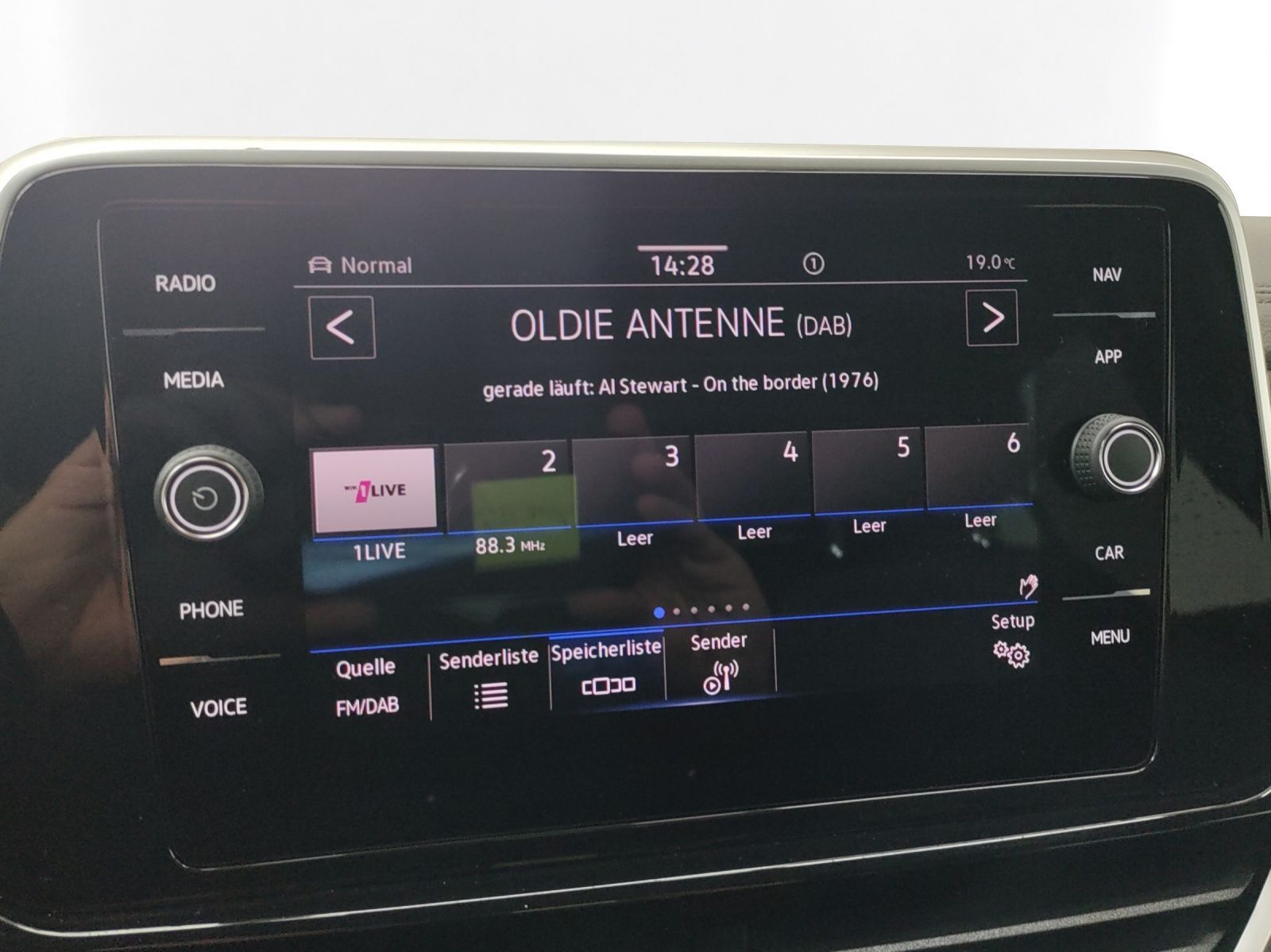 Volkswagen T-Roc - Bild 12