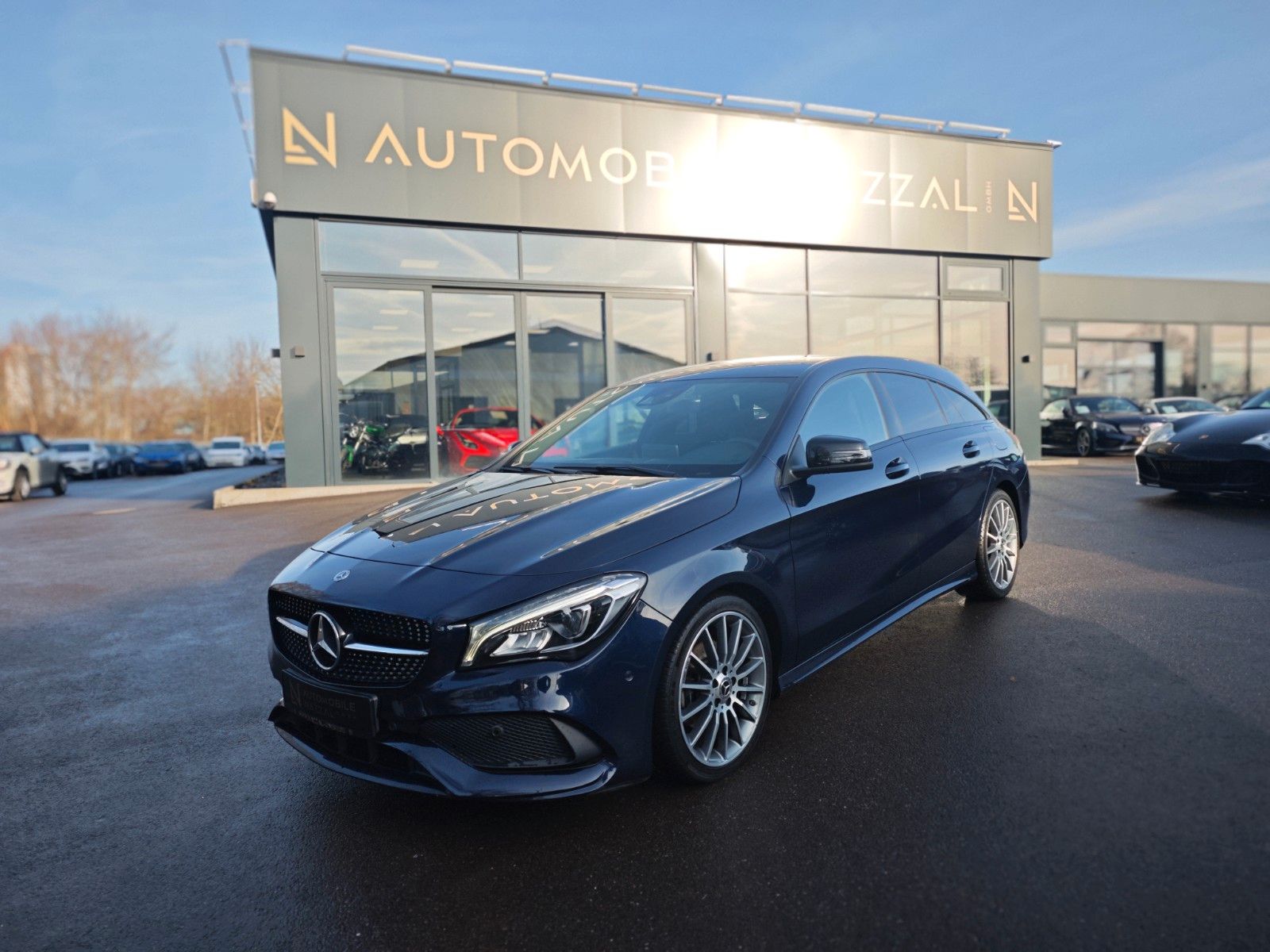 MERCEDES-BENZ CLA 180 SHOOTING BRAKE*AMG-LINE*AHK*LED*ALCANTAR