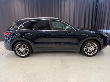 Porsche Cayenne - 8