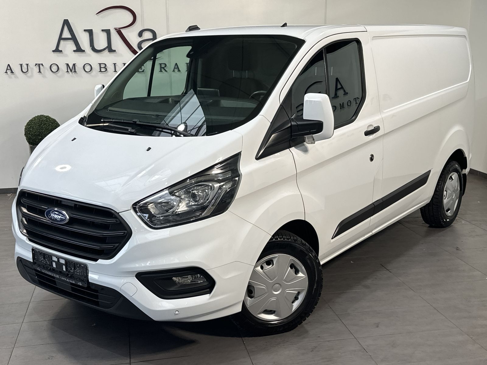 Fahrzeugabbildung Ford Transit Custom 340 L1H1 NAV+KAMERA+SHZ+PARKPILOT