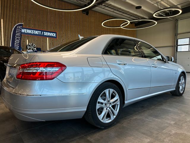 MYAUTOCENTER – Gebraucht- und Jahreswagen mit Werkstattservice in Pfaffenhofen Mercedes-Benz E 200 *AHK*Abstandstempo*Teilleder*Szhz*