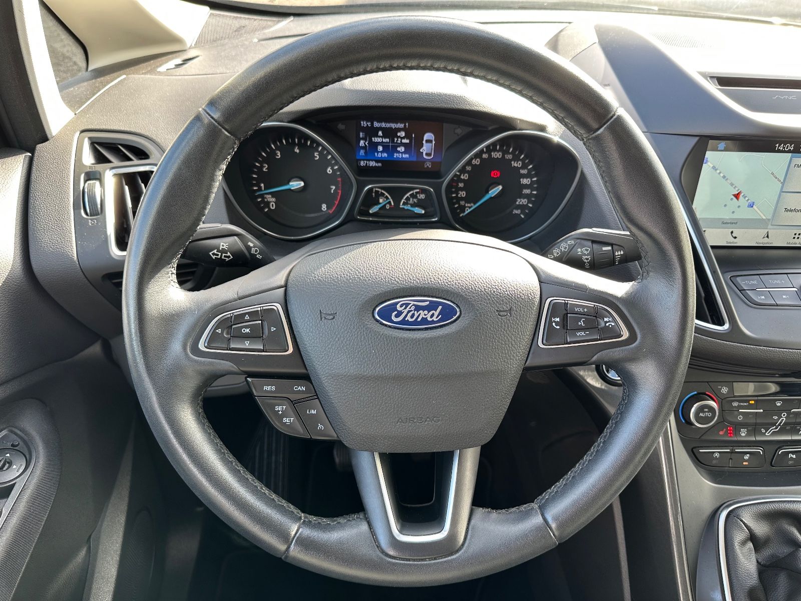 Fahrzeugabbildung Ford C-Max 1.0 EB Titanium Navi/SHZG/ParkPilot/GJR