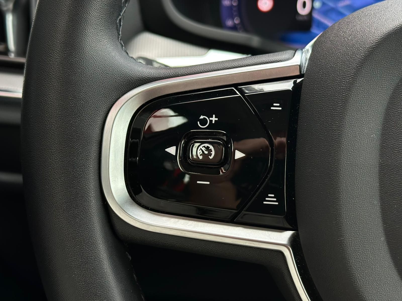 Volvo V60 CrossCountry 4x4 MEMORY#LH#CARPLAY#LEDER#AHK foto 17