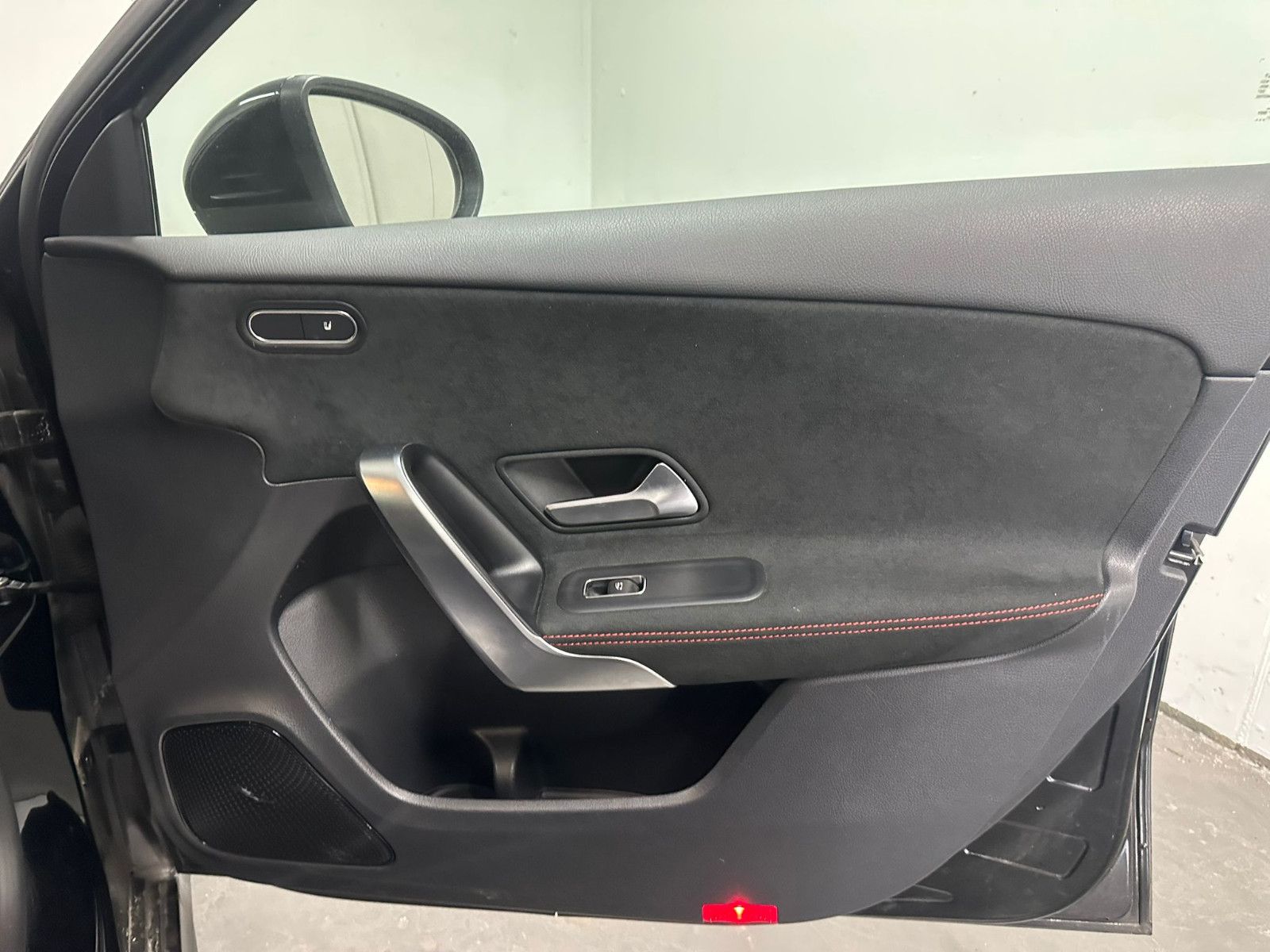 Fahrzeugabbildung Mercedes-Benz A 200 d 4MATIC DCT LImousine *AMG-LINE*KAMERA*
