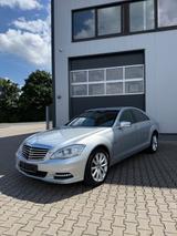 Mercedes-Benz S 350 S Limousine S 350 BlueTec 4Matic,Luft,VOLL - Mercedes-Benz S-Class aus 2012