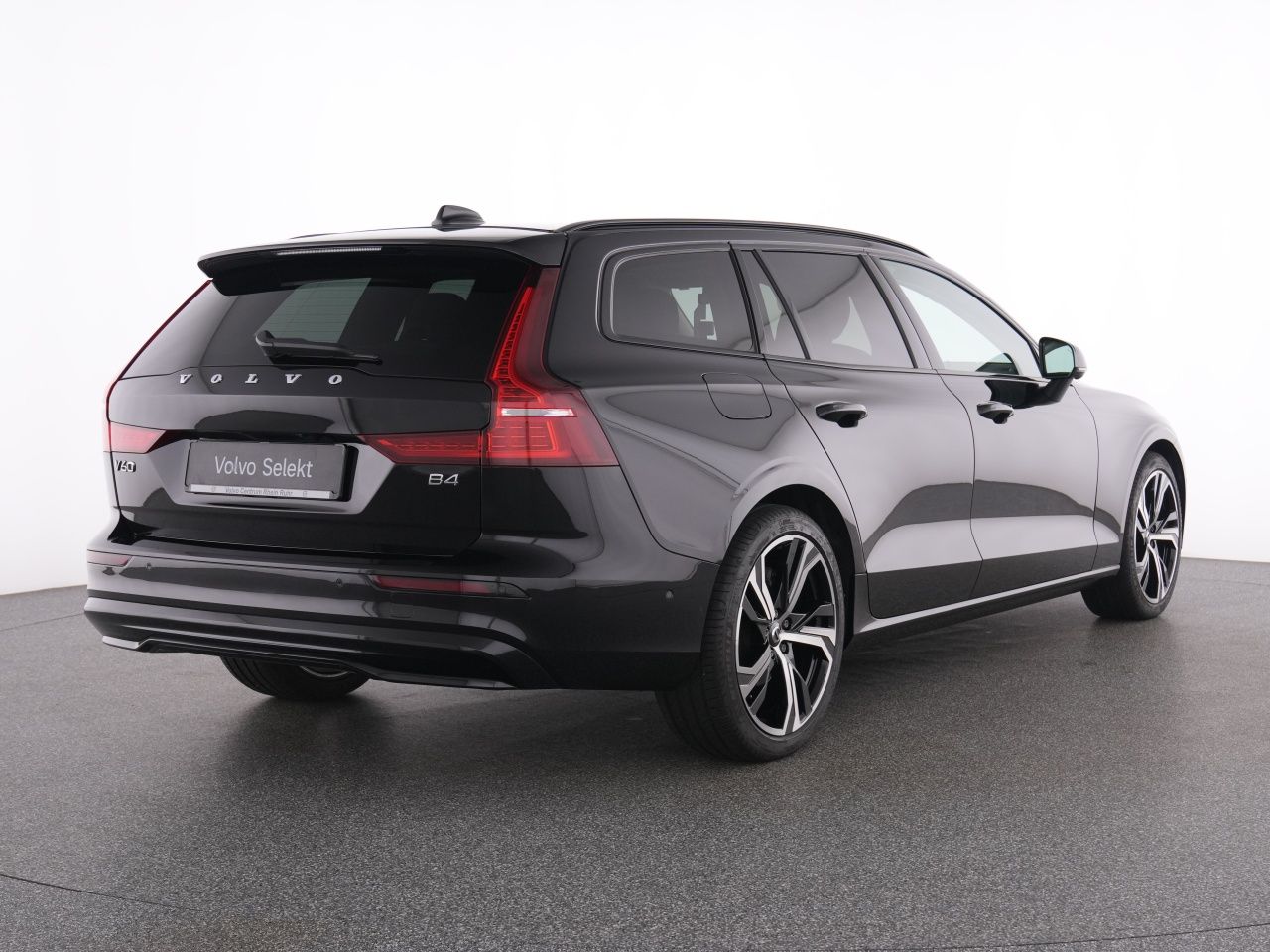Volvo V60 B4 Plus Dark+ACC+PANO+HA&KA+LICHTPAK+BLIS+ foto 3