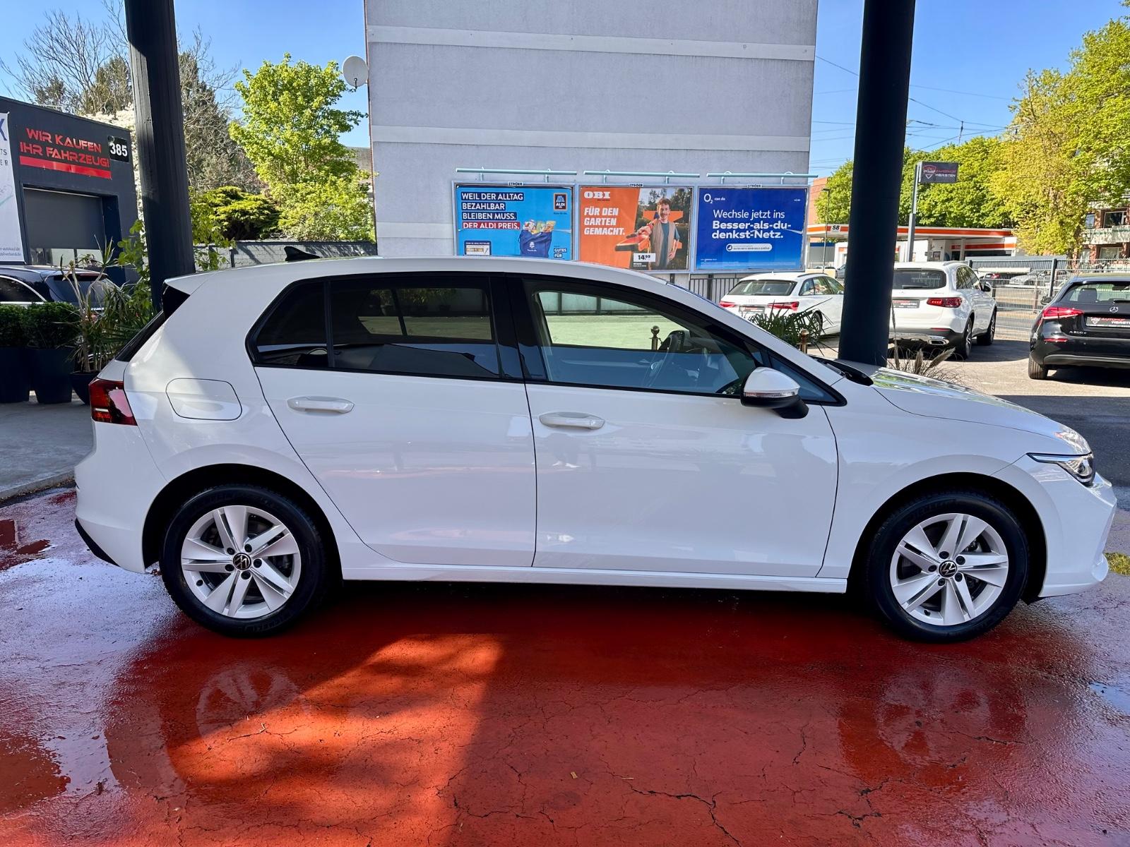 Volkswagen Golf VIII Lim. 1.5 eTSI 110 kW Life LED 1. Hand, миниатюра 2